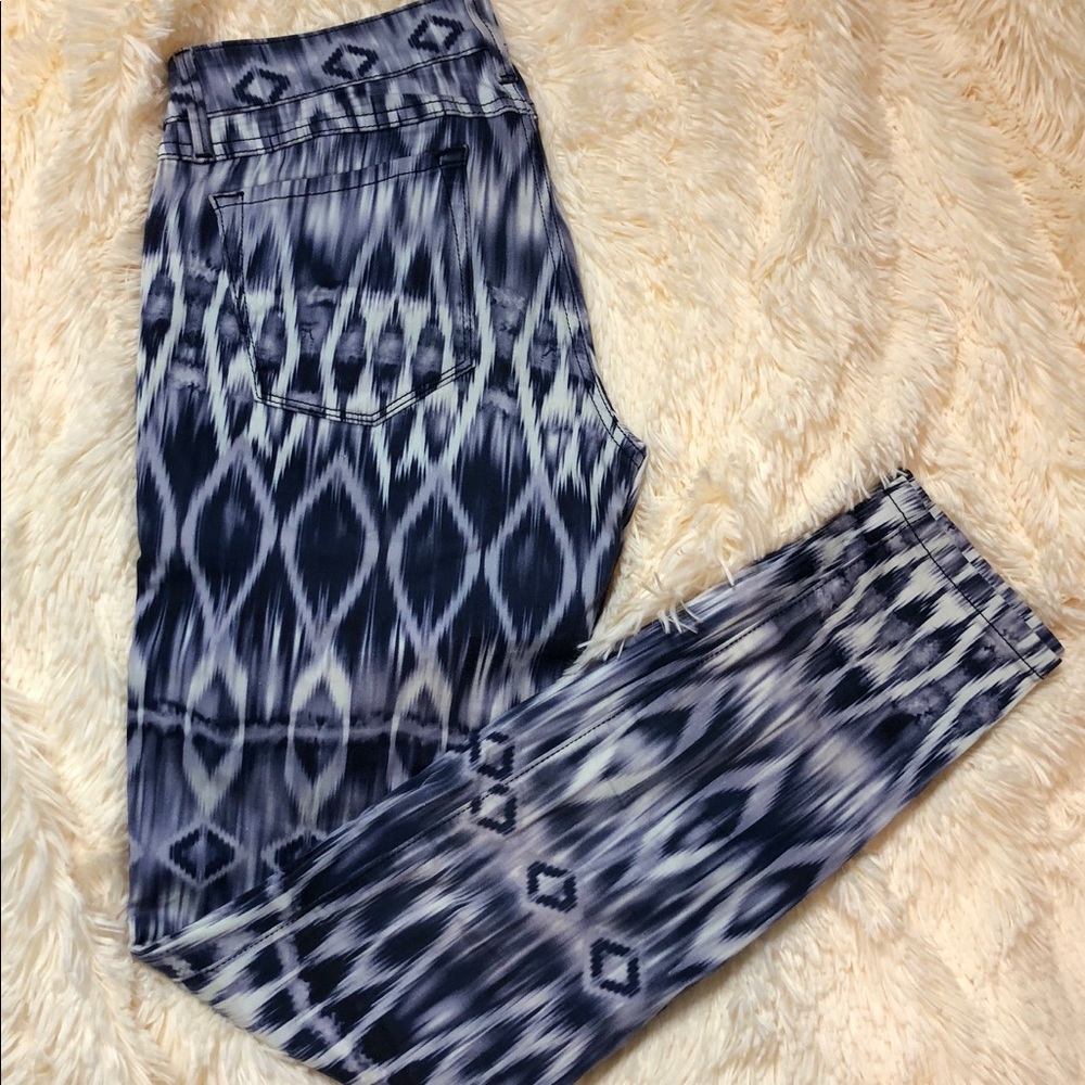 Guess jeans size 27